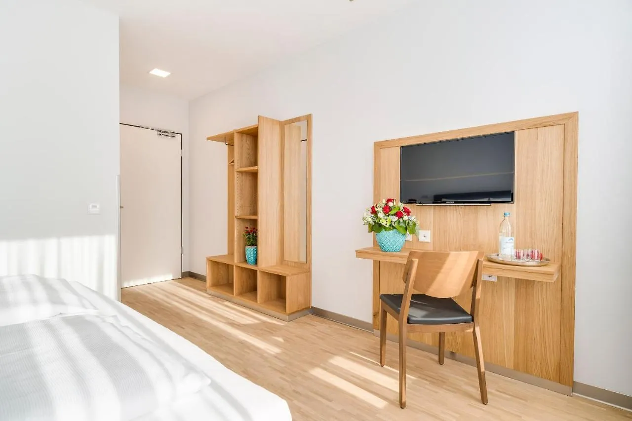 Hotel-Etage Apfelrot Erding Germany